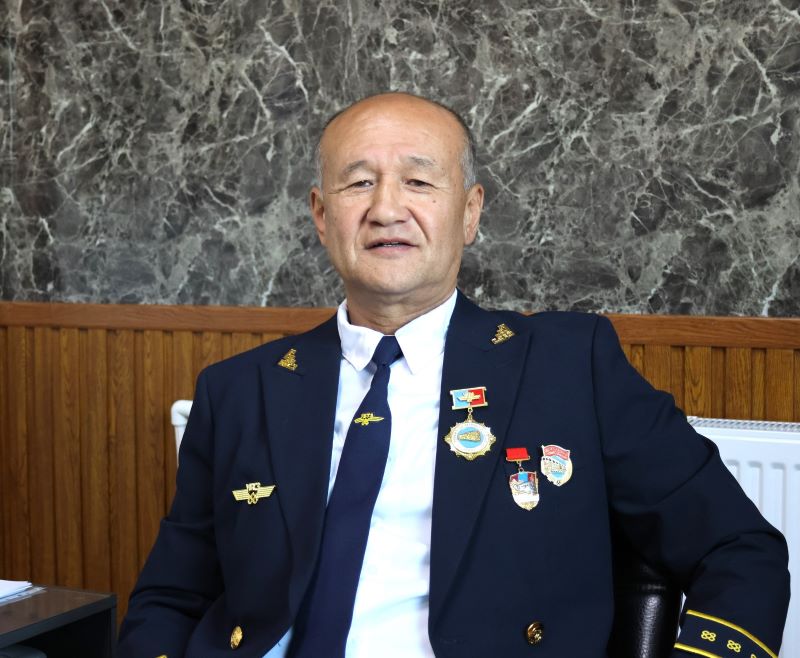 Л.Отгон:Гурван үеэрээ төмөр замд ажиллаж байгаа минь миний бахархал